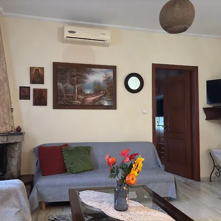 ιδανικό σπίτι στην 아파트 카르디차
