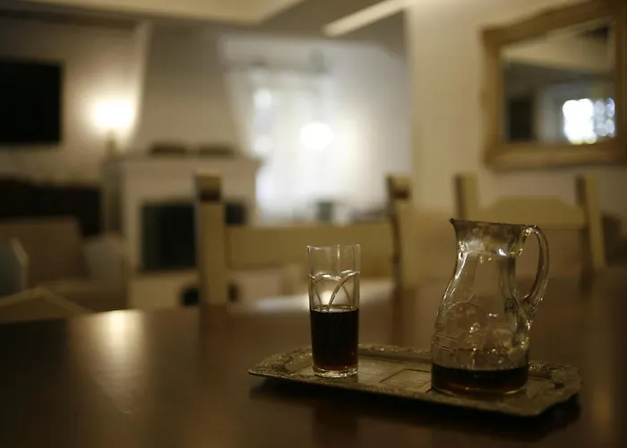 Ξενώνας Λαύκος * Lafkos