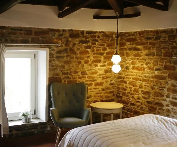 Ξενώνας Λαύκος *